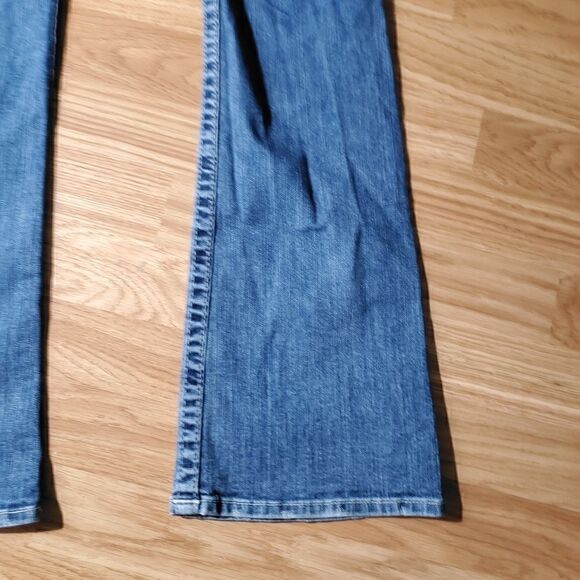 True Religion Bootcut Jean 26 - Picture 3 of 8